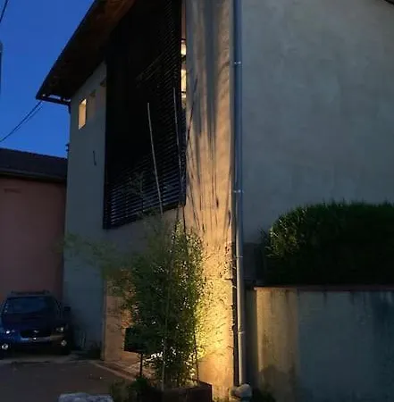 Grande Maison D'architecte Avec Toit Terrasse, Piscine Sans Vis A Vis Et Sauna 别墅 Roche (Isere)
